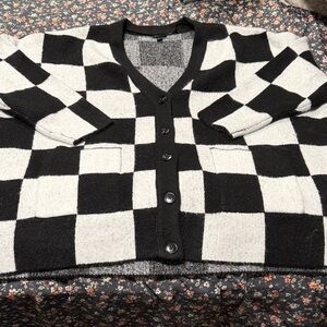 Plus Size Oversized Checker Cardigan